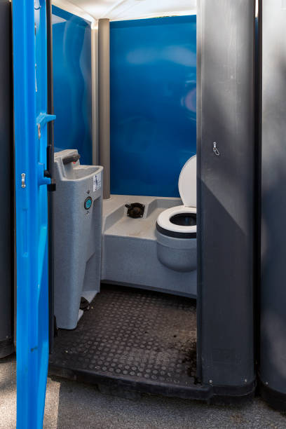 Best Emergency porta potty rental  in Willmar, MN